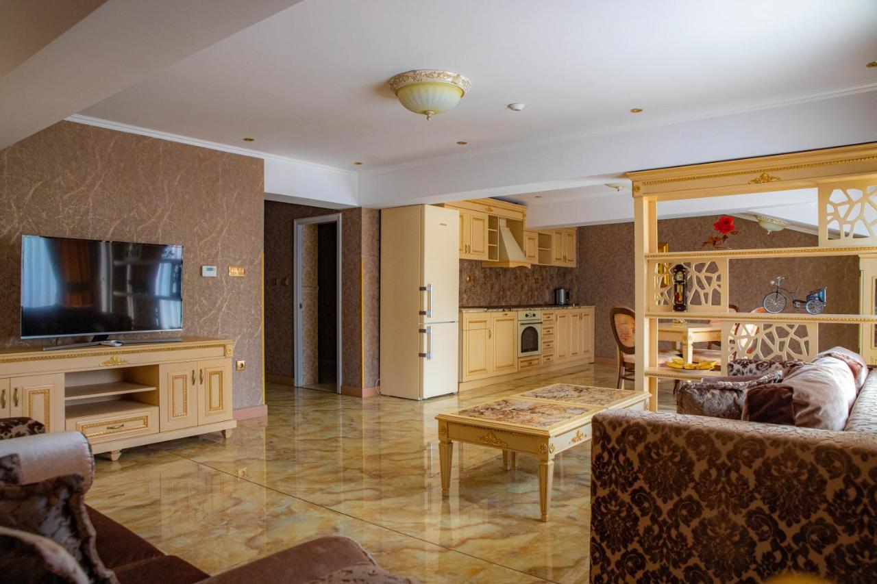 Luxury Apartment Rich 2 فيلينغراد المظهر الخارجي الصورة