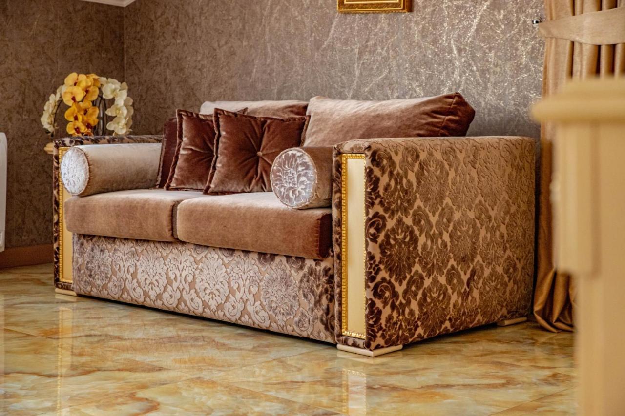Luxury Apartment Rich 2 فيلينغراد المظهر الخارجي الصورة