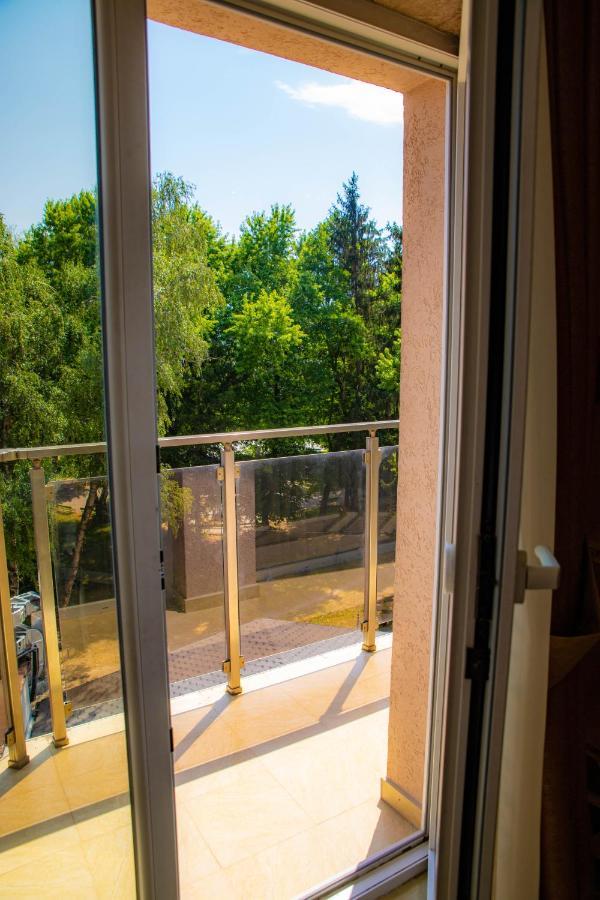 Luxury Apartment Rich 2 فيلينغراد المظهر الخارجي الصورة