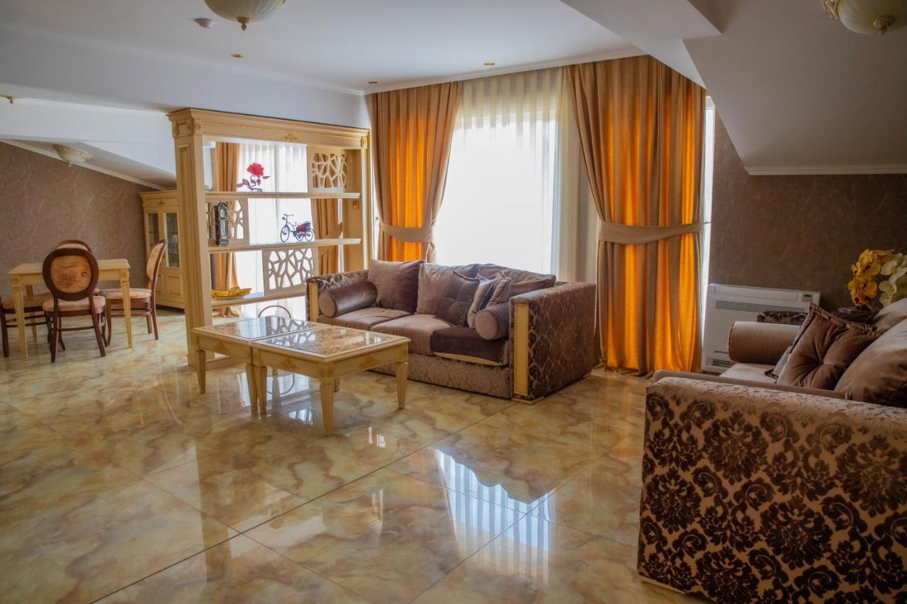 Luxury Apartment Rich 2 فيلينغراد المظهر الخارجي الصورة