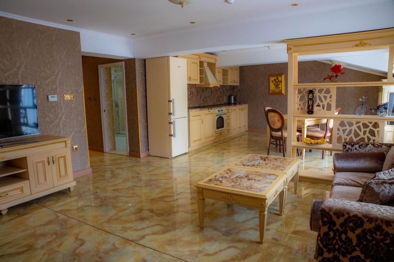 Luxury Apartment Rich 2 فيلينغراد المظهر الخارجي الصورة