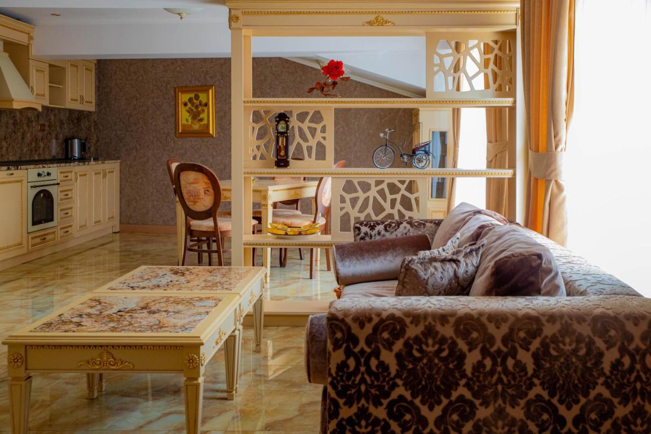Luxury Apartment Rich 2 فيلينغراد المظهر الخارجي الصورة