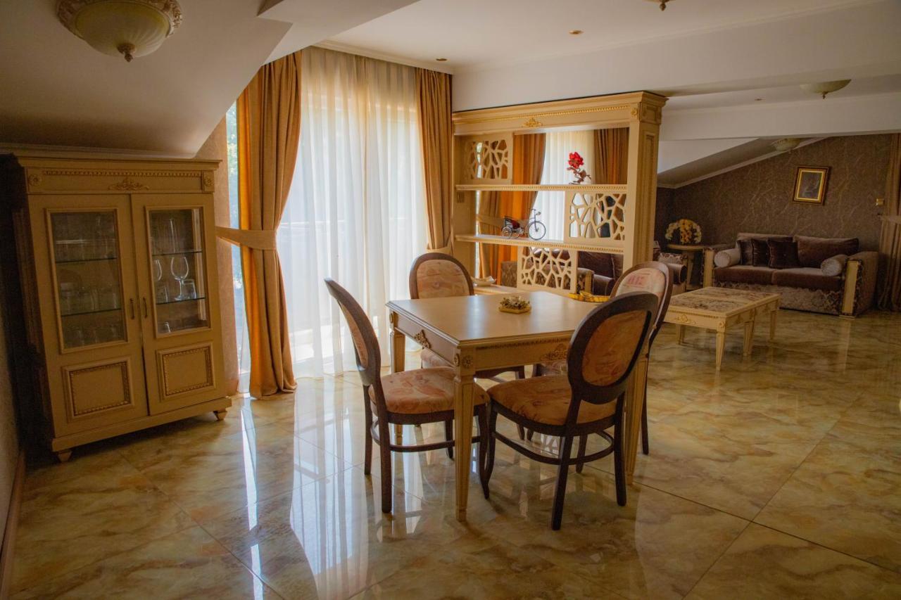 Luxury Apartment Rich 2 فيلينغراد المظهر الخارجي الصورة